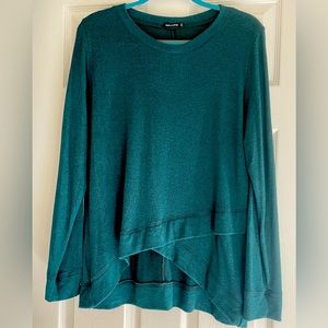 Pink Clover XLP teal active top